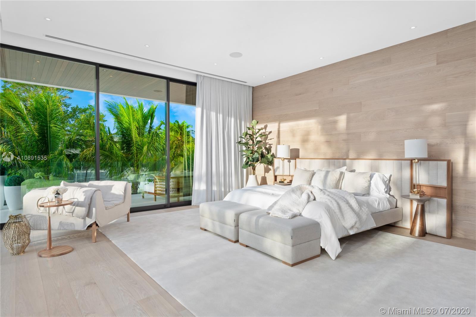 SUNSET ISLANDS-ISLAND NO - Residential