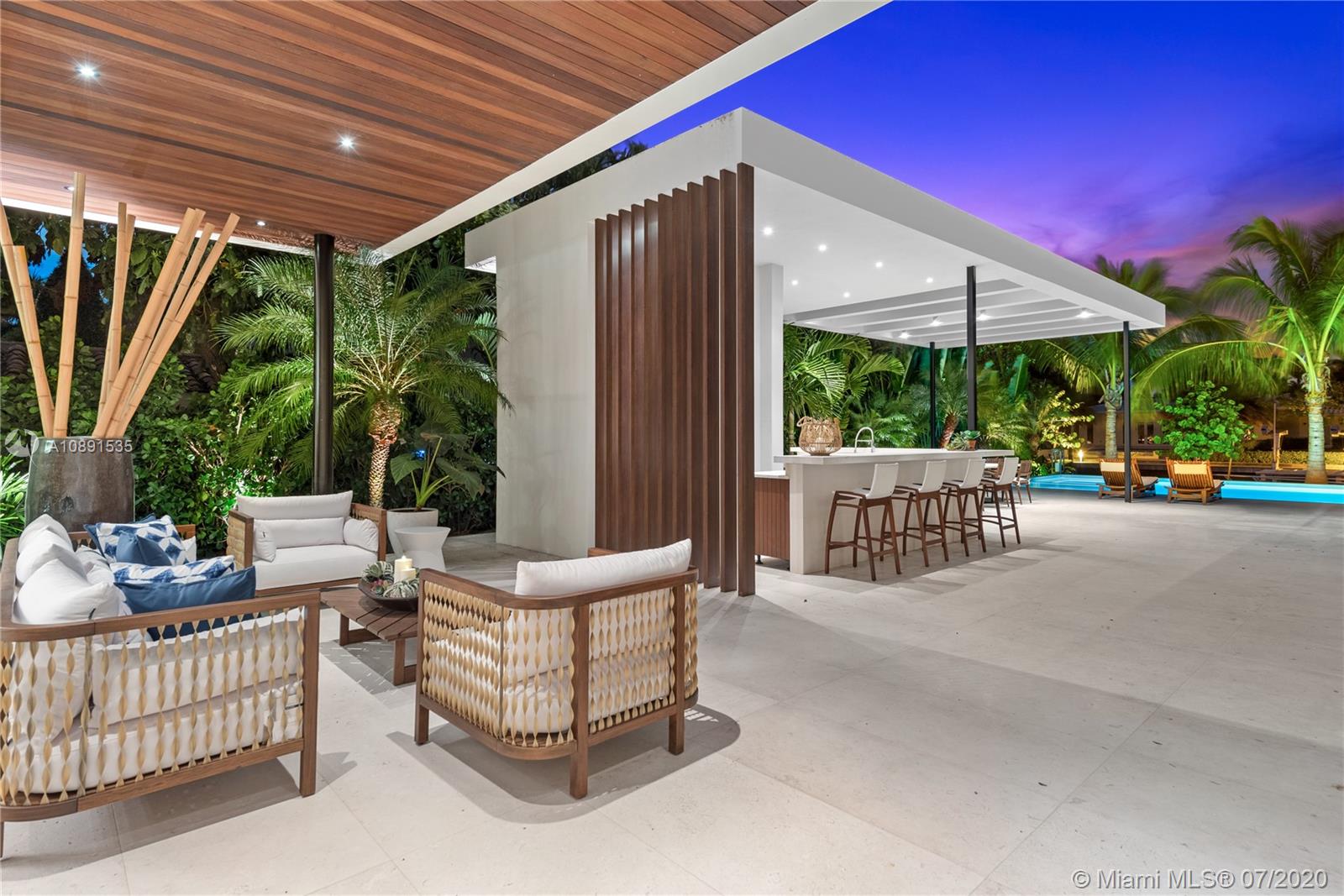 SUNSET ISLANDS-ISLAND NO - Residential