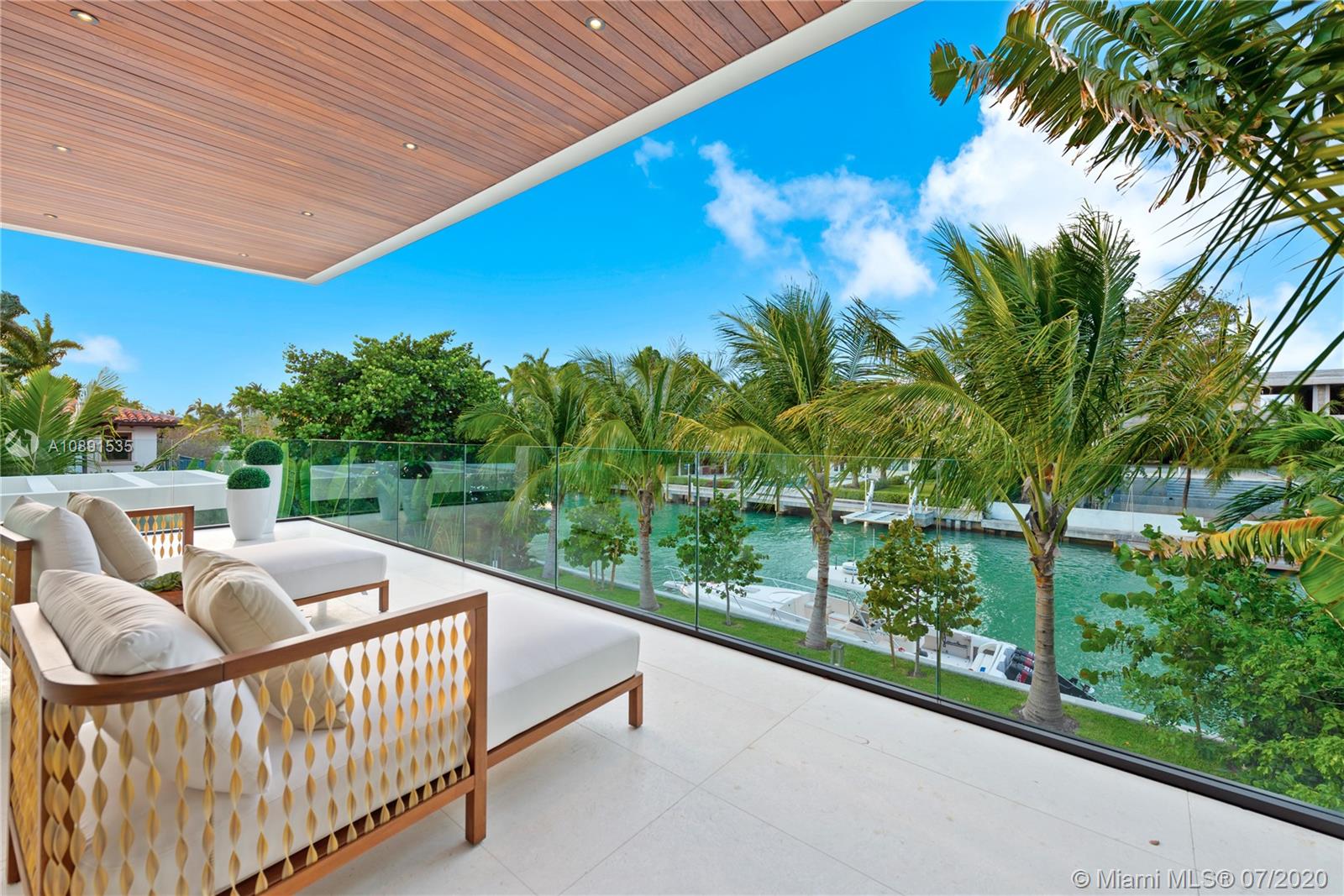 SUNSET ISLANDS-ISLAND NO - Residential