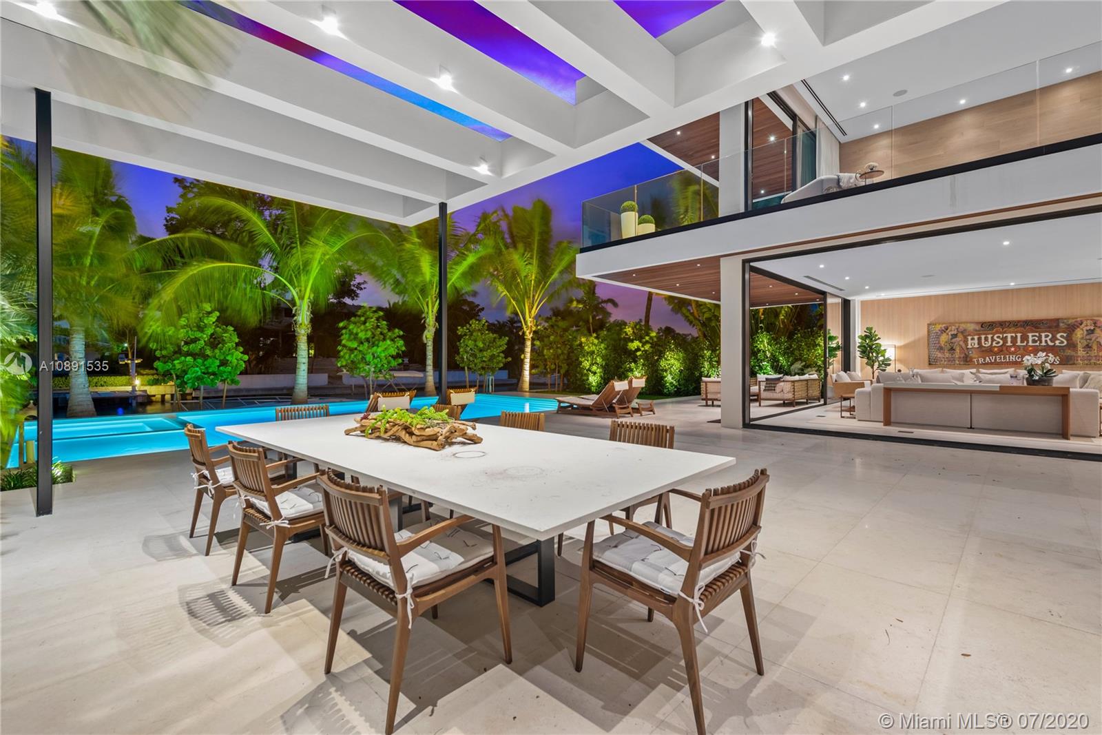 SUNSET ISLANDS-ISLAND NO - Residential