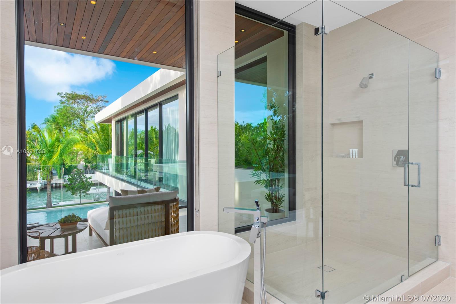 SUNSET ISLANDS-ISLAND NO - Residential