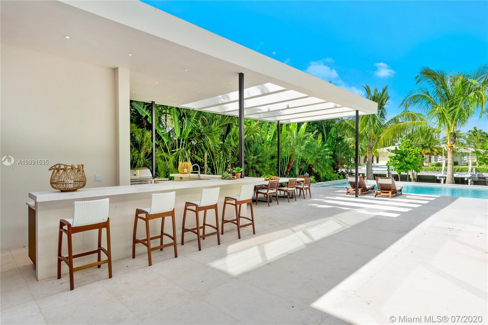 SUNSET ISLANDS-ISLAND NO - Residential