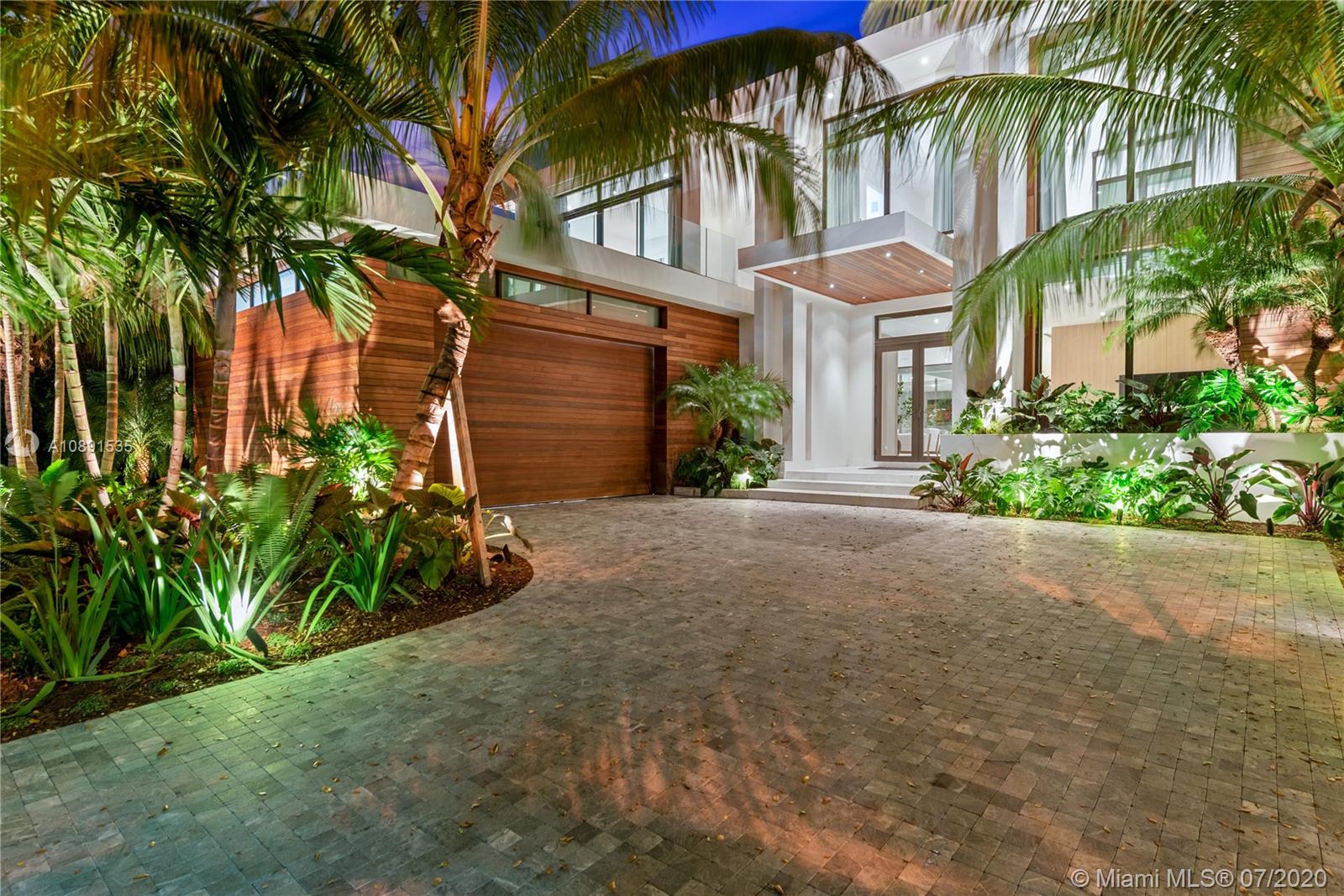 SUNSET ISLANDS-ISLAND NO - Residential