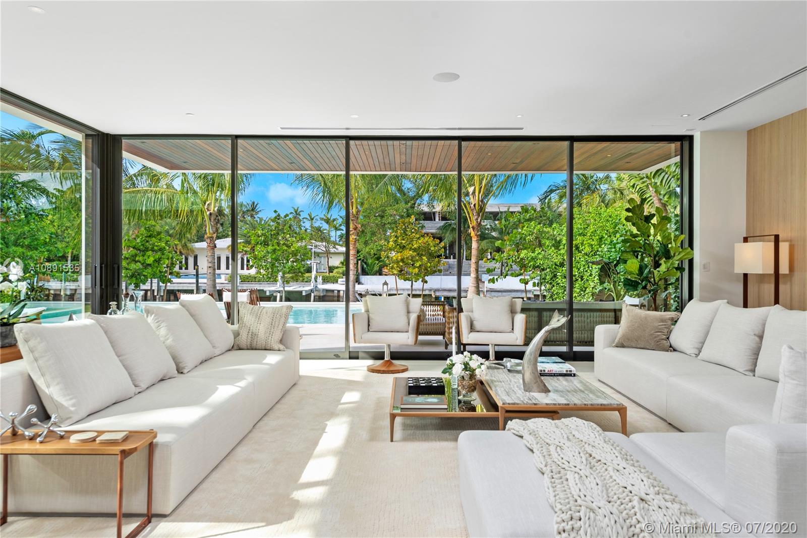 SUNSET ISLANDS-ISLAND NO - Residential