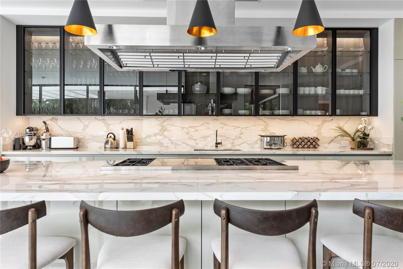 SUNSET ISLANDS-ISLAND NO - Residential