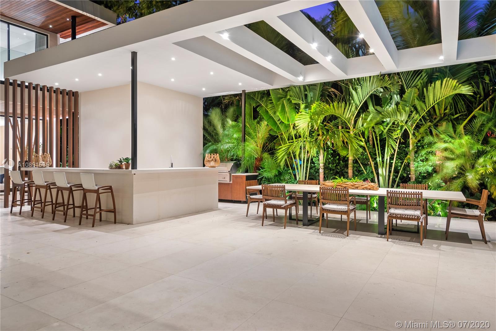 SUNSET ISLANDS-ISLAND NO - Residential