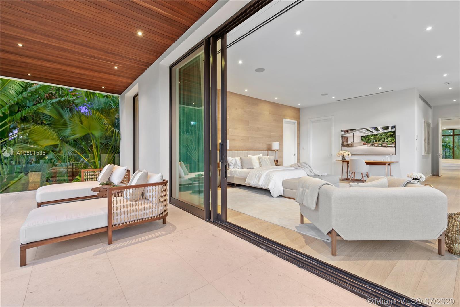 SUNSET ISLANDS-ISLAND NO - Residential