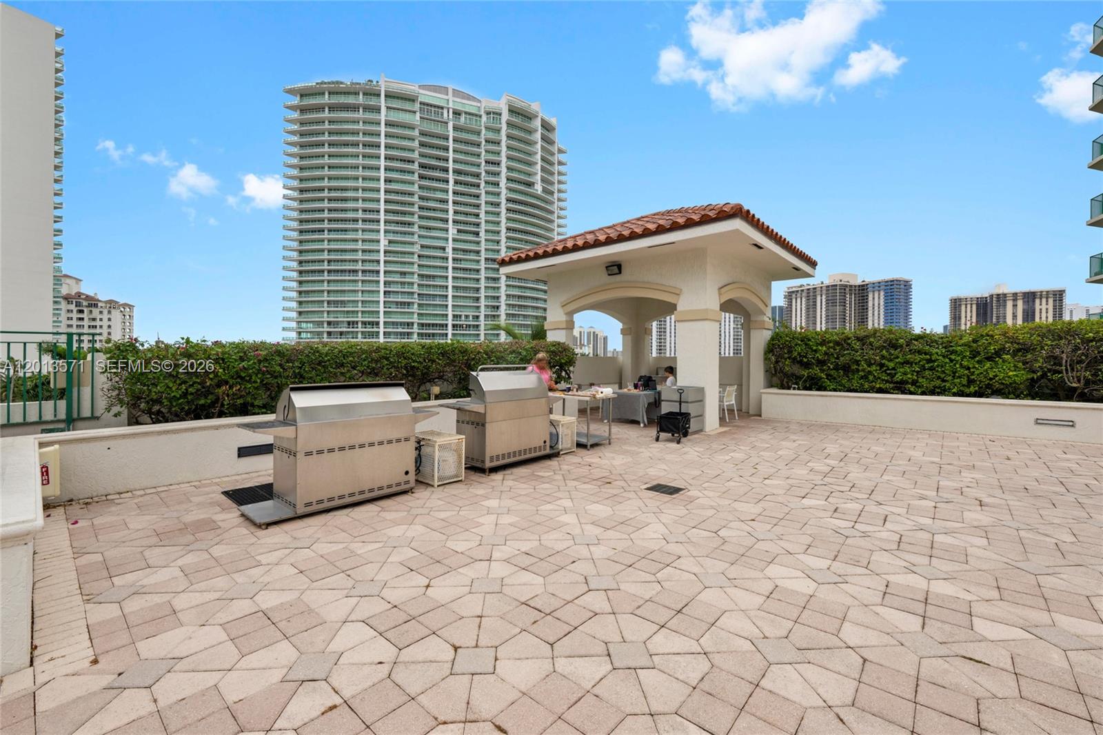 TURNBERRY VILLAGE SO TOWE - Residential