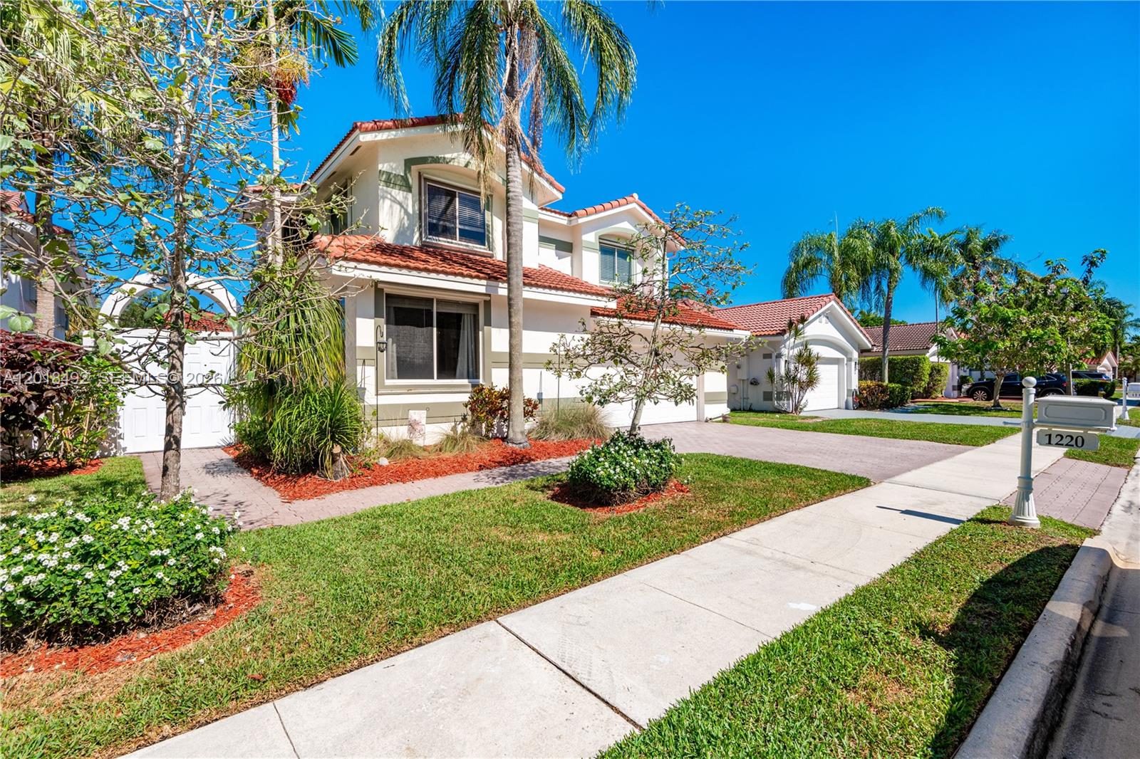 View photos, virtual tours, details... 1220 W Bel Aire Dr W