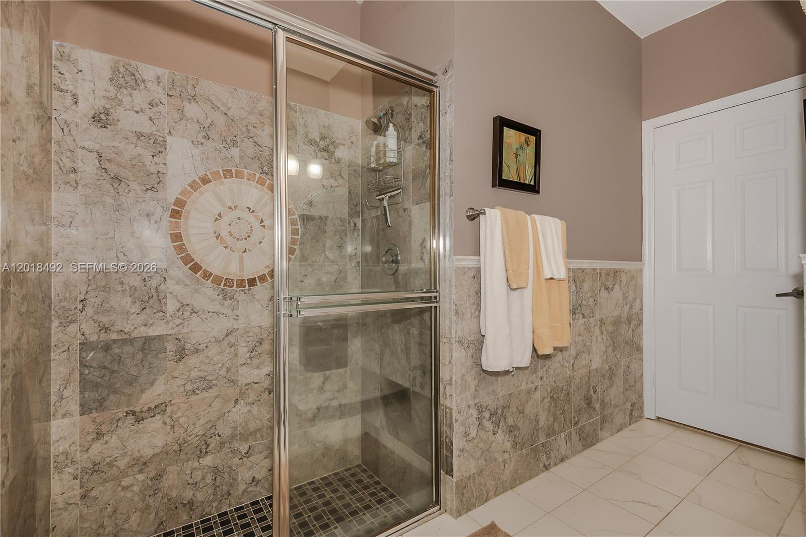 HOLLYWOOD LAKES COUNTRY C - Residential