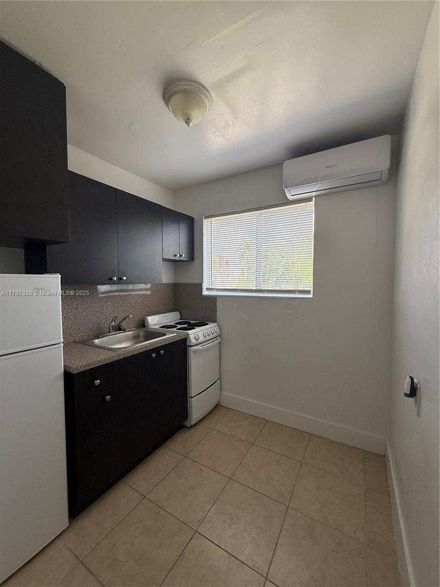 5305 Biscayne Blvd 204