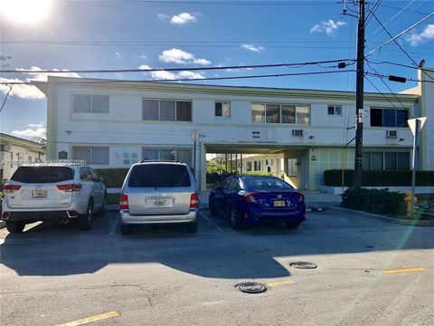 Tiny photo for 2250 Bay Dr #8, Miami Beach, FL 33141 (MLS # A12007136)