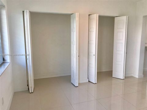 Tiny photo for 2250 Bay Dr #8, Miami Beach, FL 33141 (MLS # A12007136)