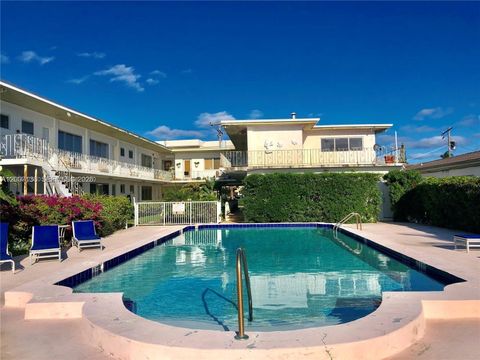 Tiny photo for 2250 Bay Dr #8, Miami Beach, FL 33141 (MLS # A12007136)