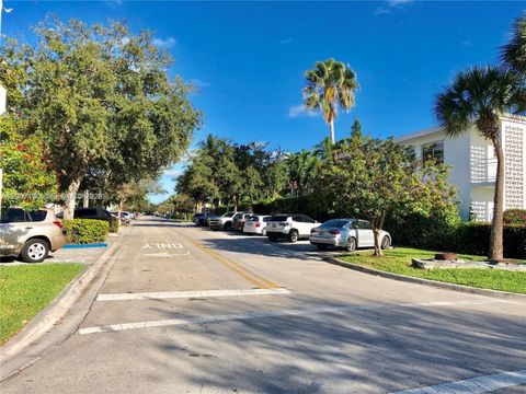 Tiny photo for 2250 Bay Dr #8, Miami Beach, FL 33141 (MLS # A12007136)