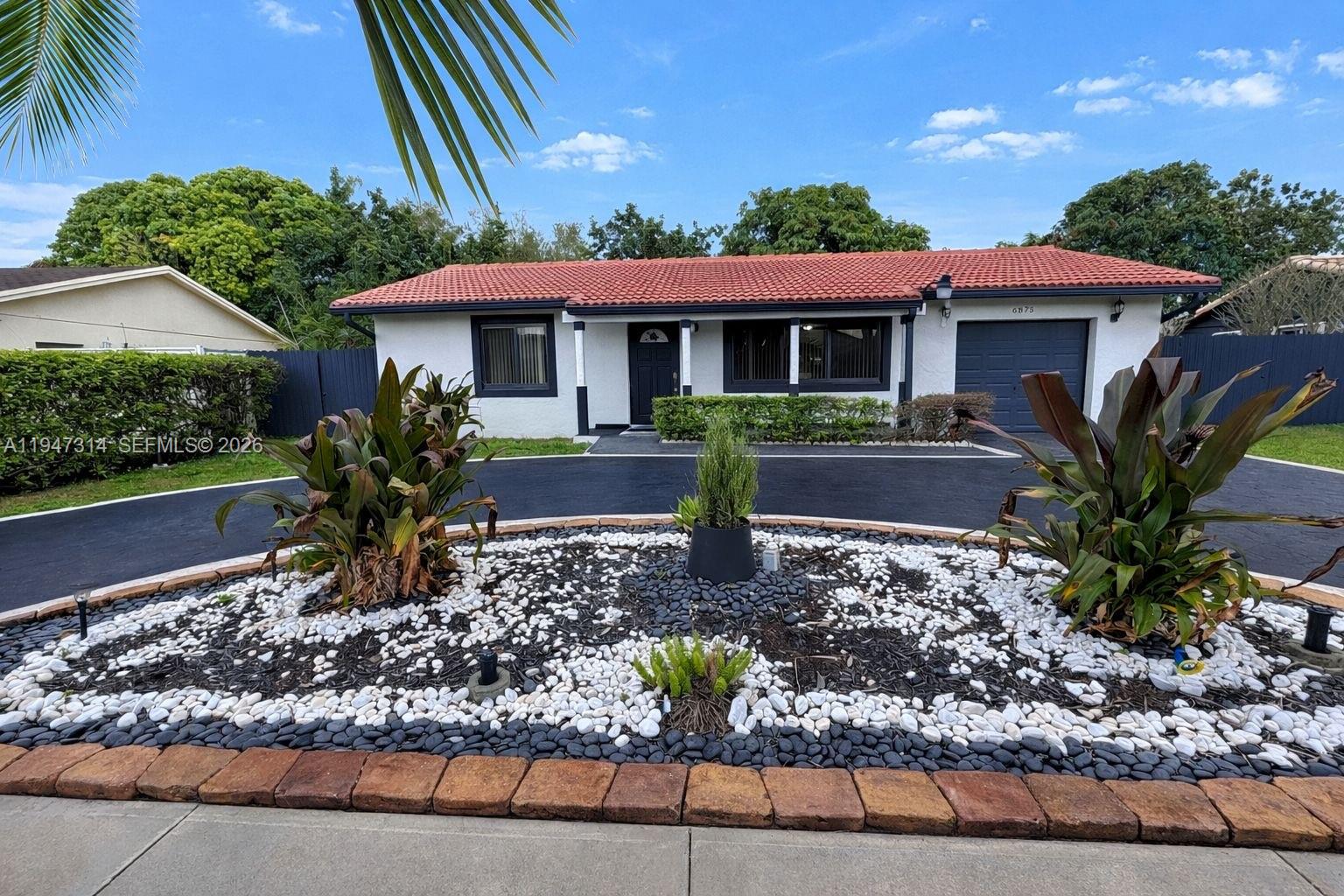 WESTWIND LAKES SEC 1 - Residential