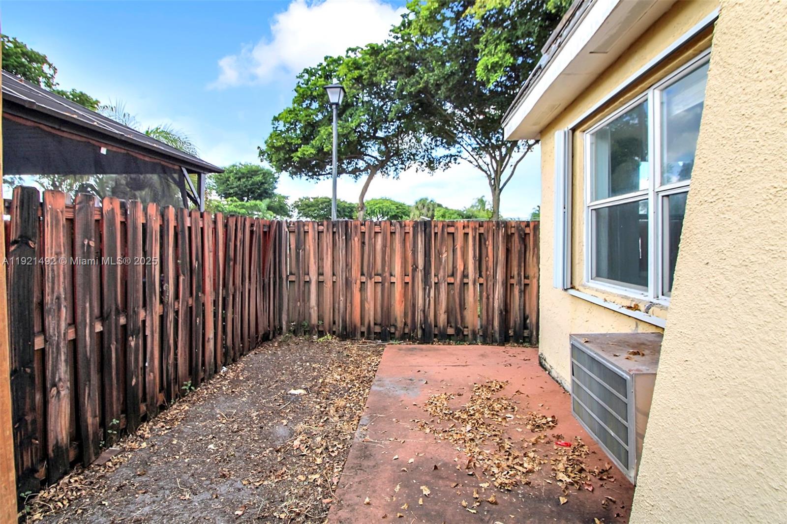 COUNTRY CLUB OF MIAMI FAI - Residential