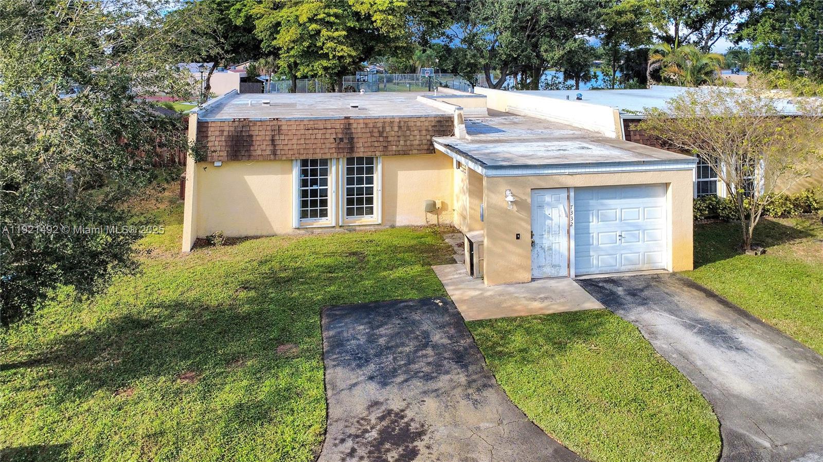 COUNTRY CLUB OF MIAMI FAI - Residential