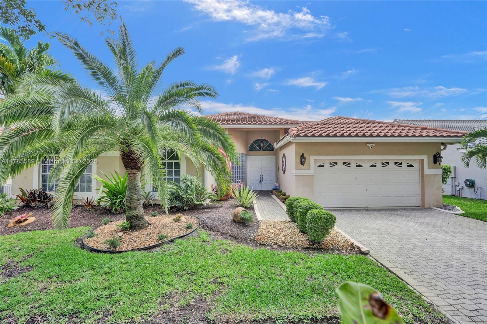 SILVER LAKES AT PEMBROKE - Residential