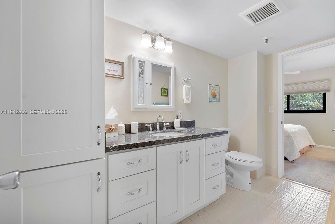 CYPRESS BEND CONDOMINIUM - Residential