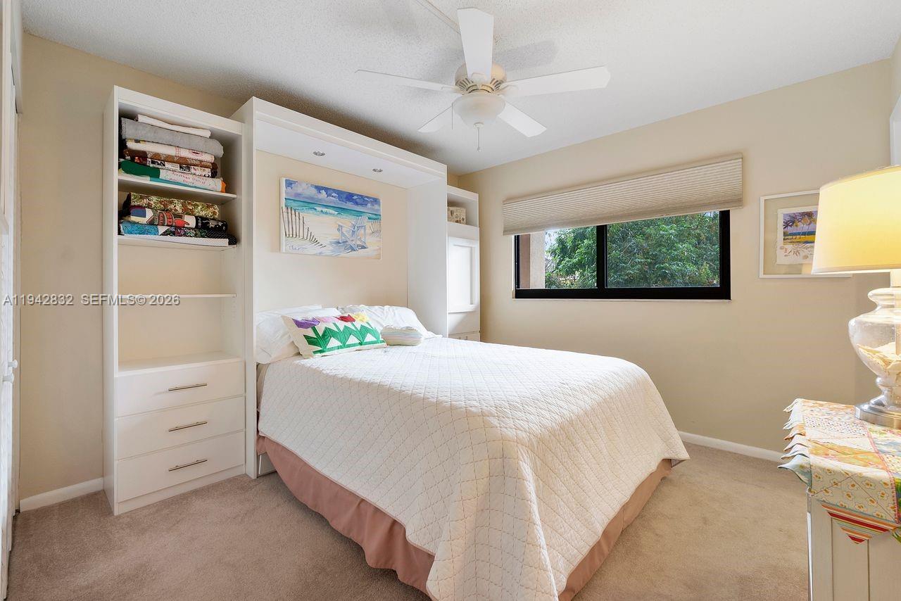 CYPRESS BEND CONDOMINIUM - Residential