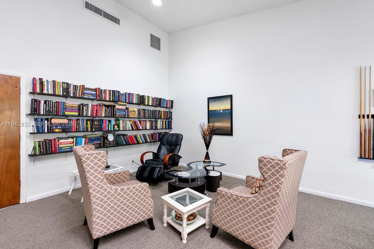 CYPRESS BEND CONDOMINIUM - Residential