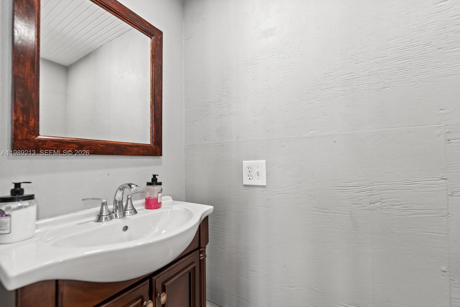 SOUTHERN ESTS 3RD ADDN - Residential