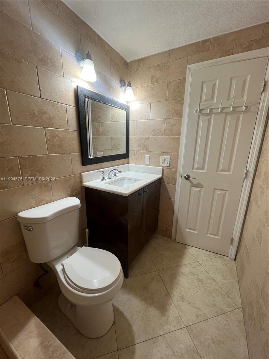 EASTERN SHORES PALO ALTO - Residential Lease