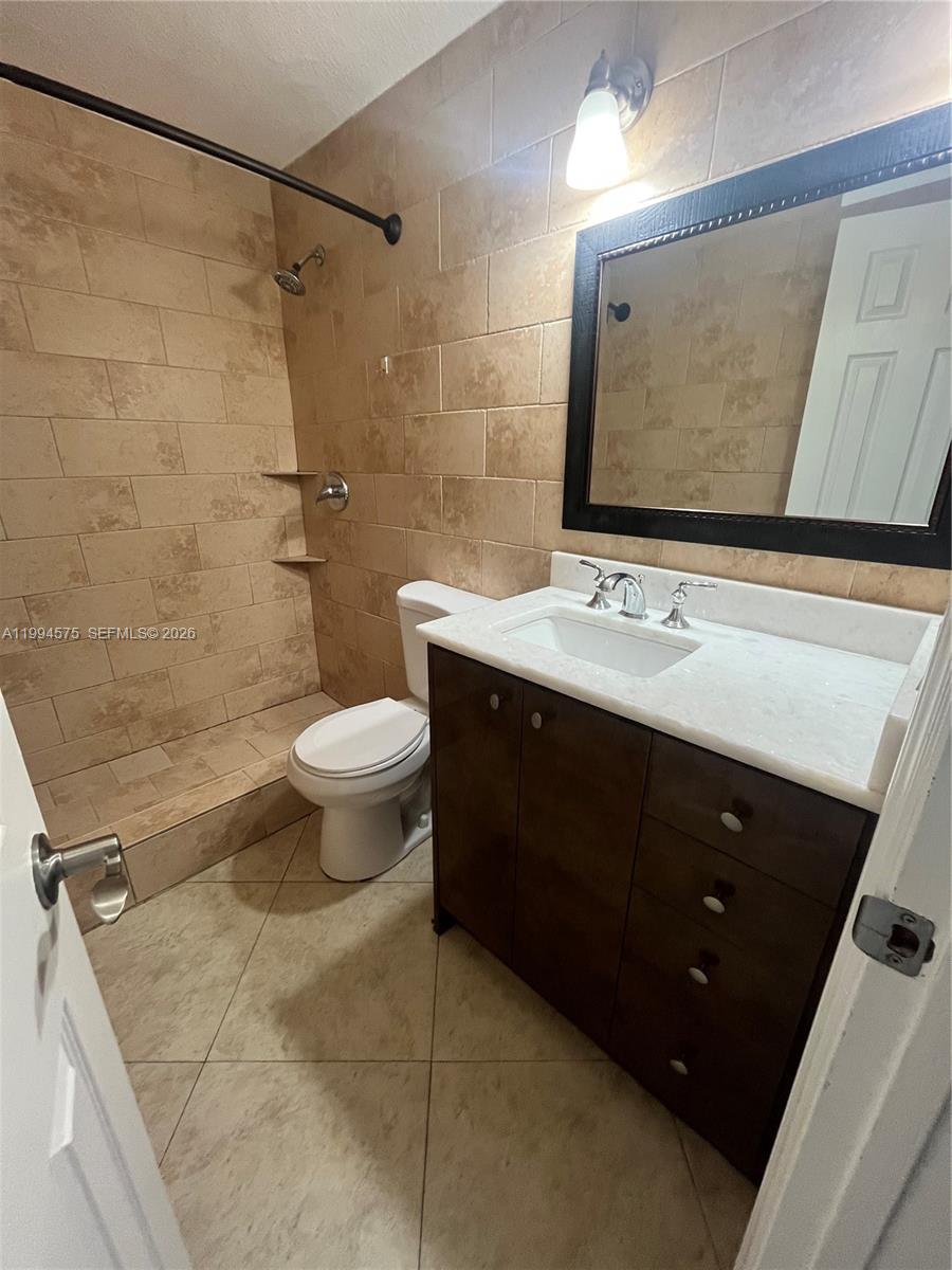 EASTERN SHORES PALO ALTO - Residential Lease