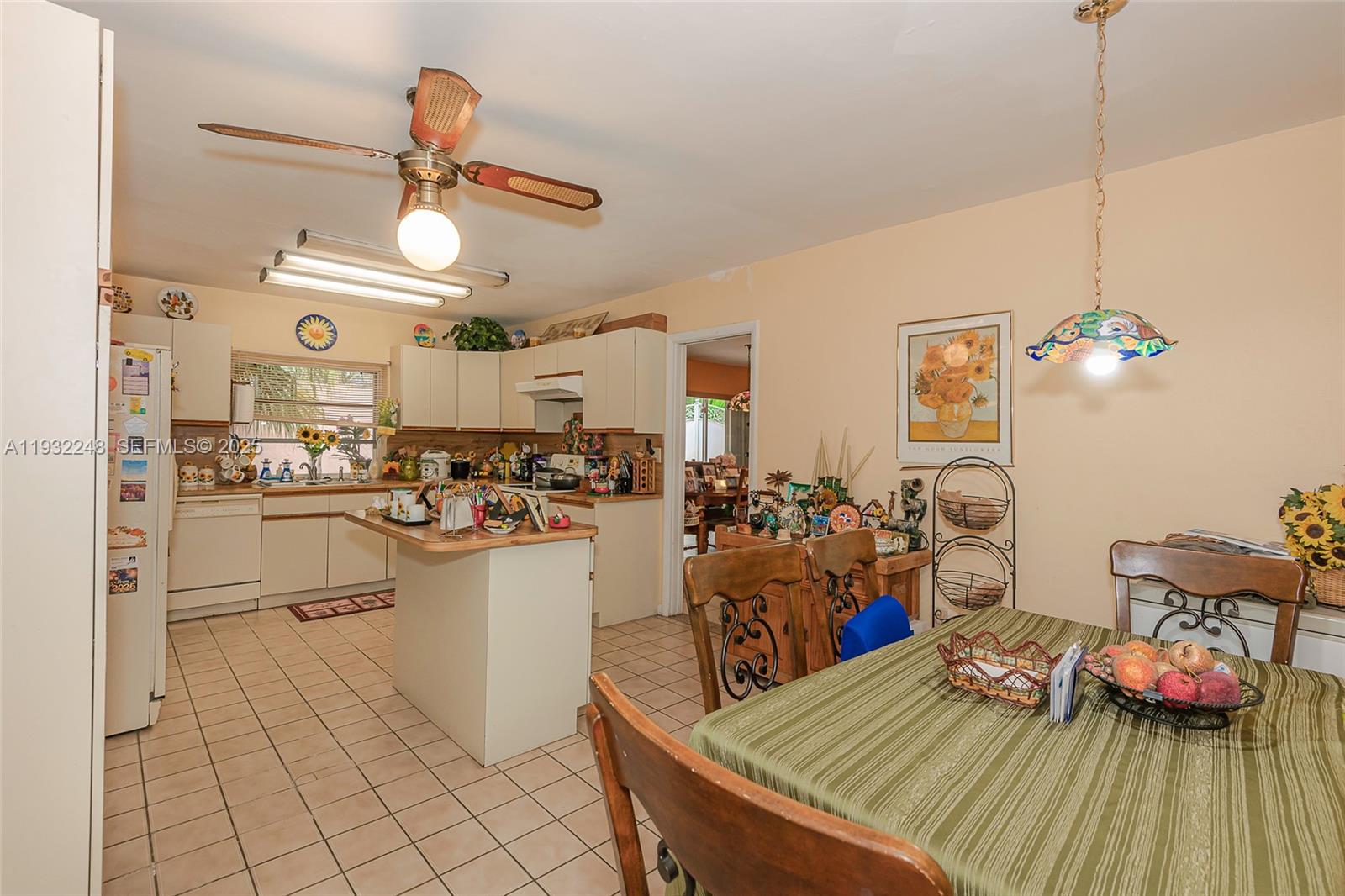 HEFTLER HOMES SUNSET PARK - Residential