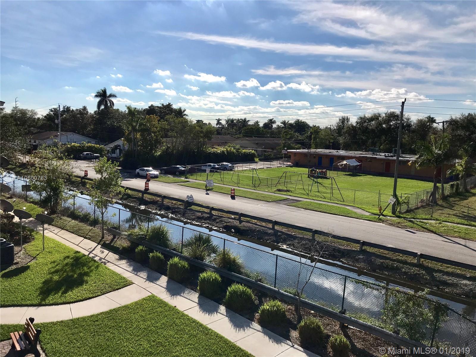 THE OAKS IN NORTH MIAMI - Residential Lease