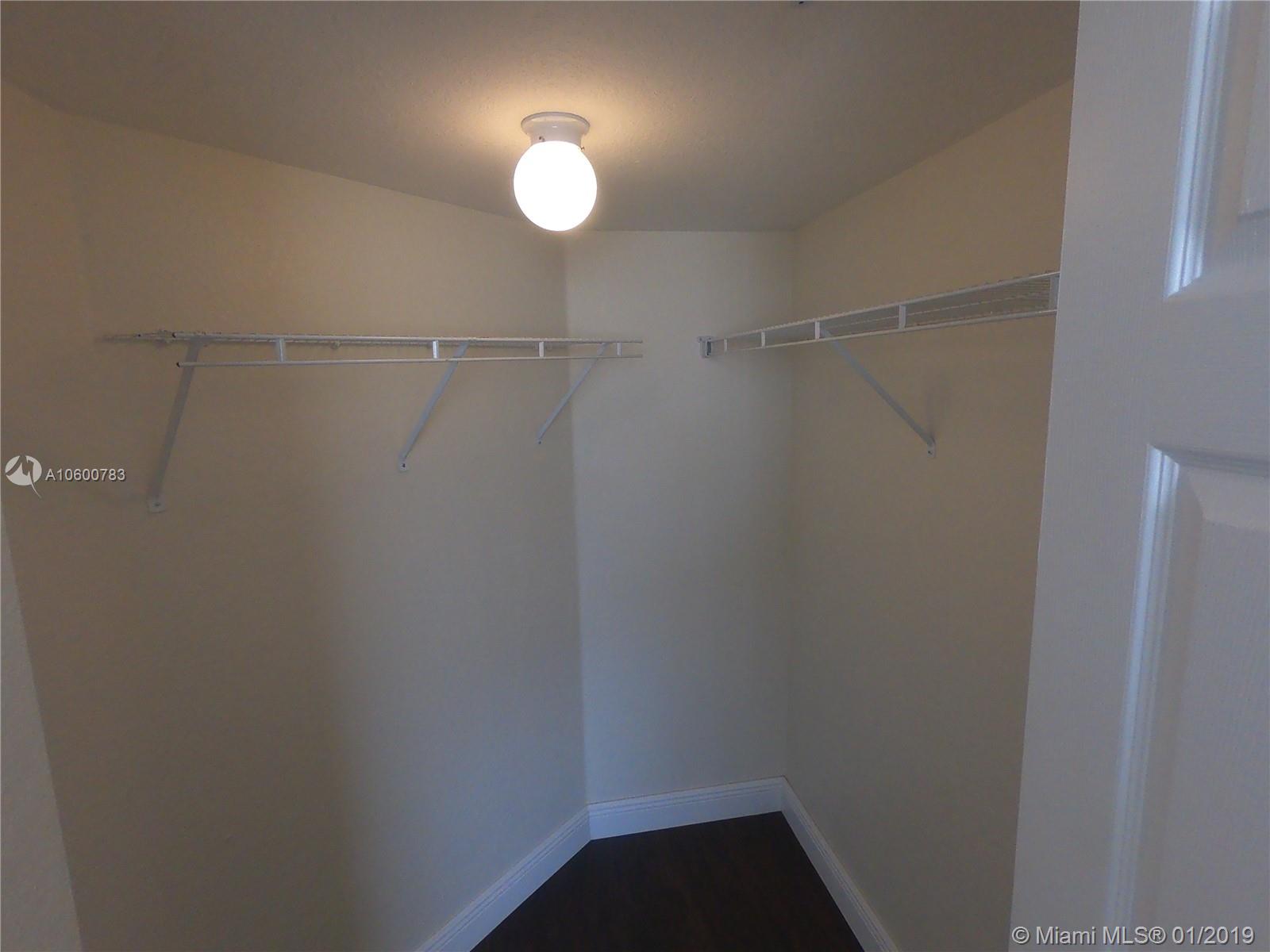 THE OAKS IN NORTH MIAMI - Residential Lease