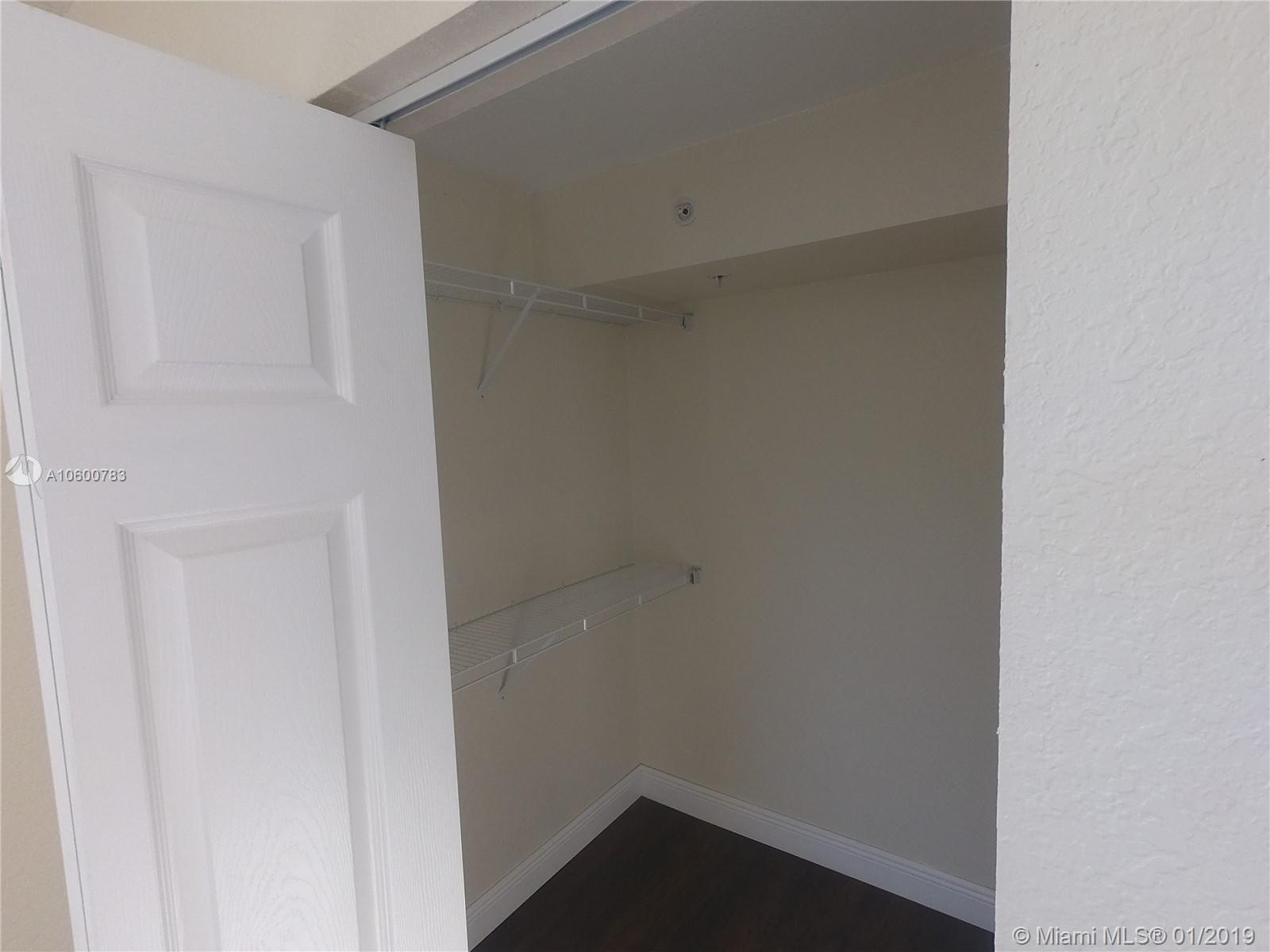 THE OAKS IN NORTH MIAMI - Residential Lease