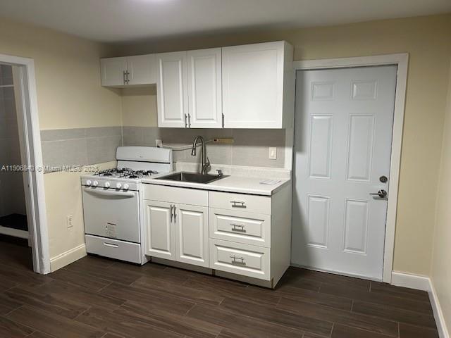 HOLLYWOOD - Residential Lease