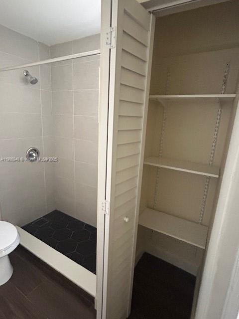 HOLLYWOOD - Residential Lease