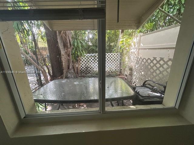 HOLLYWOOD - Residential Lease