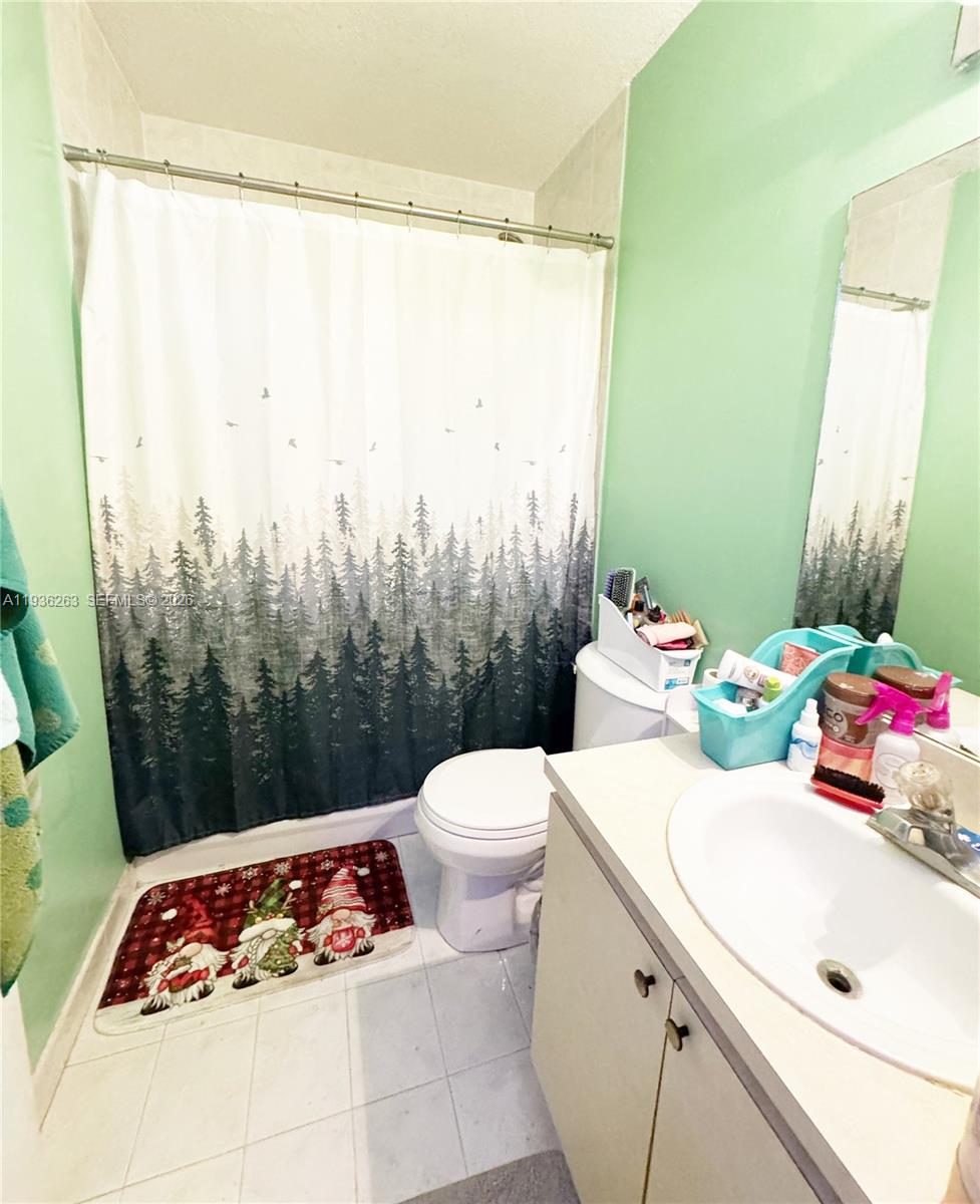 BISCAYNE PATIO HOMES - Residential