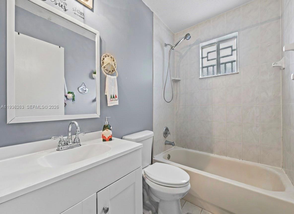 BISCAYNE PATIO HOMES - Residential