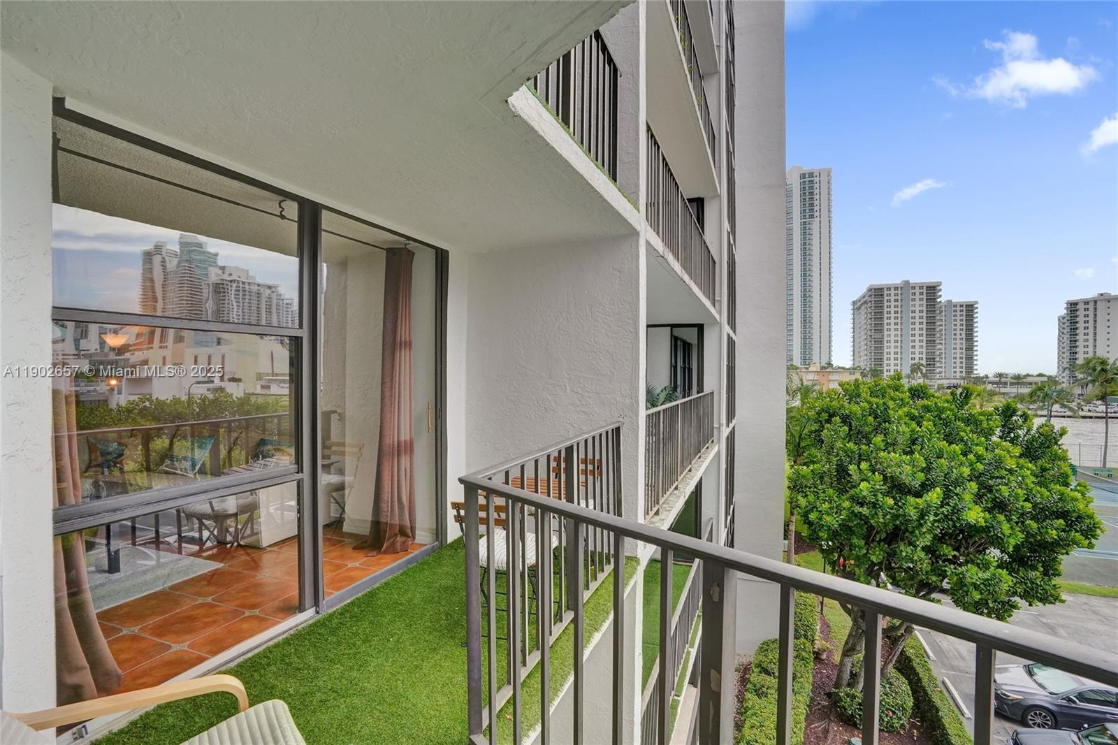 OCEANVIEW PARK CONDO - Residential Lease