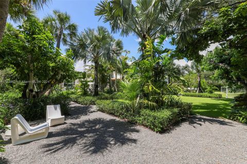 A home in Pinecrest