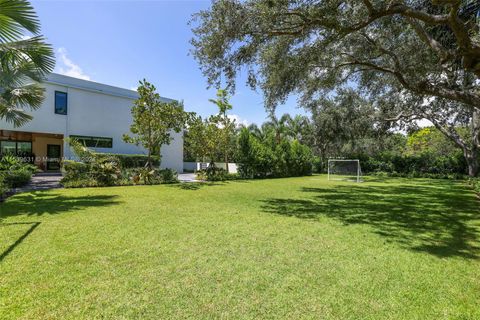 A home in Pinecrest