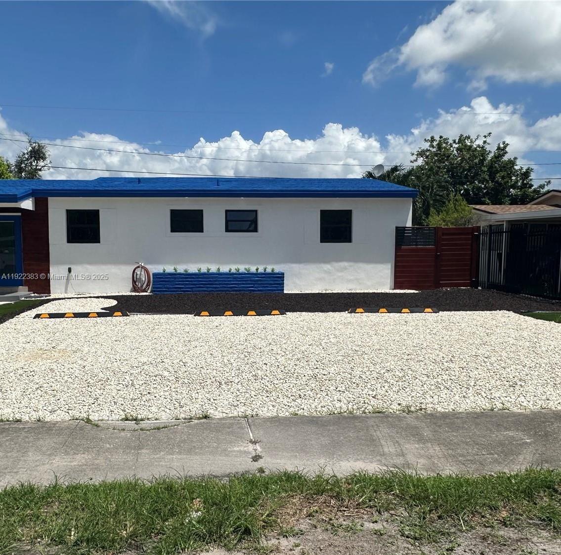 FLEETWOOD GARDENS SEC 1 - Residential Lease