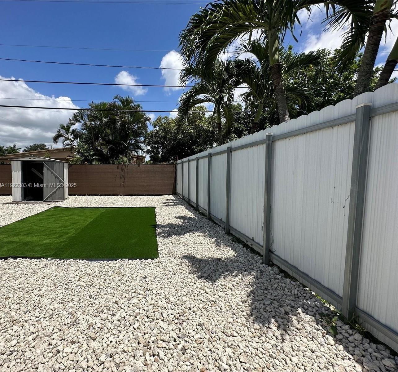 FLEETWOOD GARDENS SEC 1 - Residential Lease