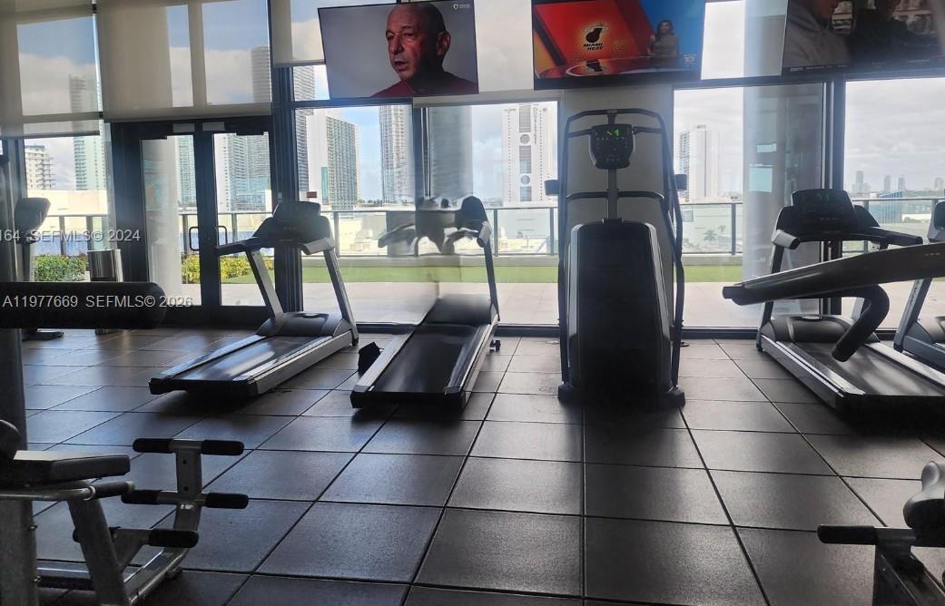 CANVAS CONDO - Residential Lease