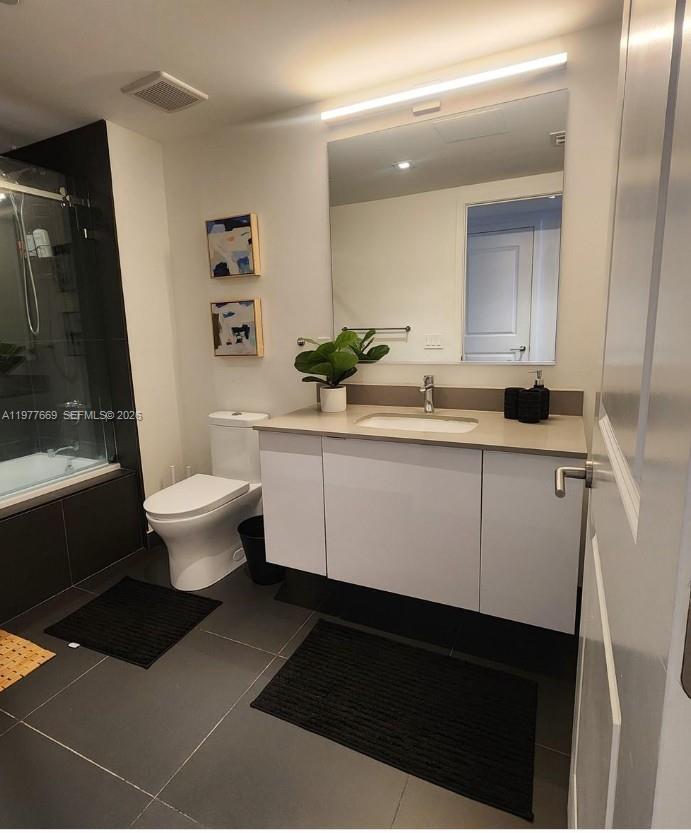 CANVAS CONDO - Residential Lease