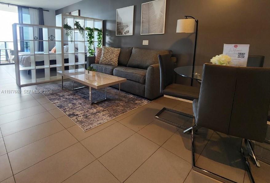 CANVAS CONDO - Residential Lease