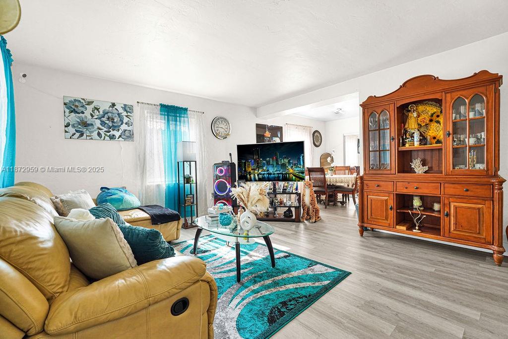 FAIRLAWN - Residential Income