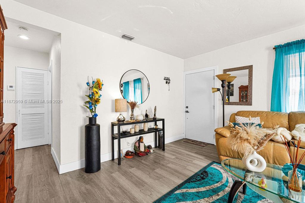 FAIRLAWN - Residential Income