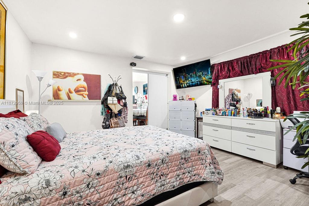 FAIRLAWN - Residential Income