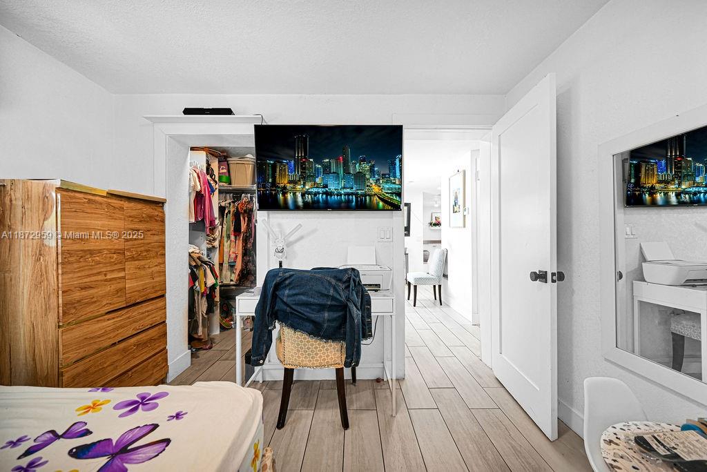 FAIRLAWN - Residential Income